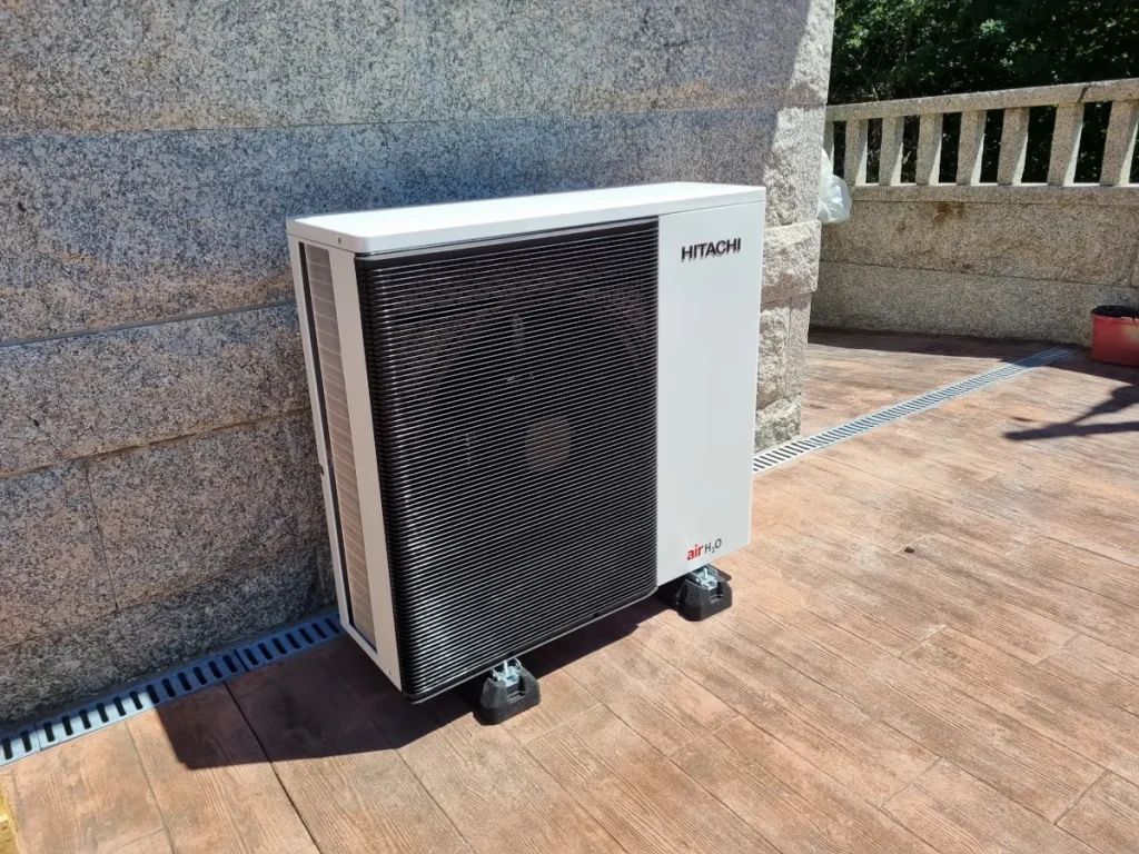 Instalación de aerotermia monobloc en Moaña
